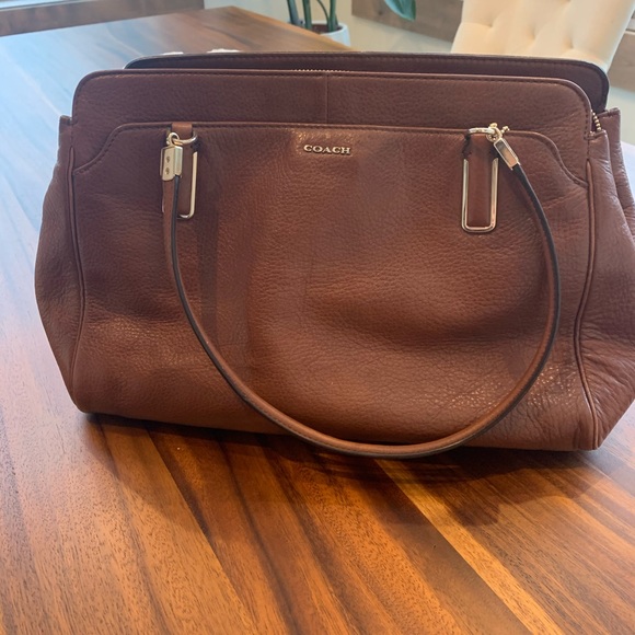 Coach Handbags - Coach Carriage shoulder purse